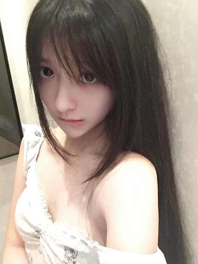 Guu176374's tweet photo. 我保证我是天使只是偶尔有点坏 https://t.co/GyL399LZB3