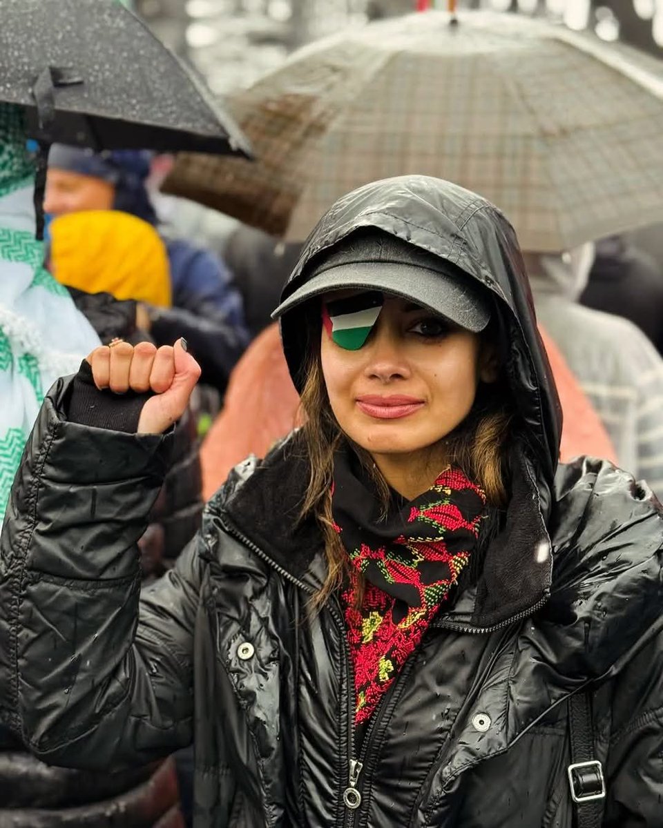UnionistsforPalestine (@unions4palestin) on Twitter photo Iconic image of resistance from <a href="/ASUnion/">Australian Services Union</a> Hannah Thomas marching across the Sydney Harbour Bridge yesterday.
Hannah is wearing a Palestine flag eye patch over the eye where she has possibly lost vision due to being beaten by NSW police at an earlier Palestine protest. Iconic image of resistance from <a href="/ASUnion/">Australian Services Union</a> Hannah Thomas marching across the Sydney Harbour Bridge yesterday.
Hannah is wearing a Palestine flag eye patch over the eye where she has possibly lost vision due to being beaten by NSW police at an earlier Palestine protest.