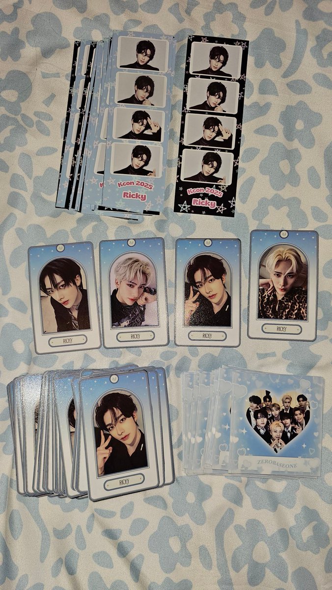 tyongmoonchild's tweet photo. sitting here with the ricky and zb1 freebies 🩵 https://t.co/1Mmr347zC0