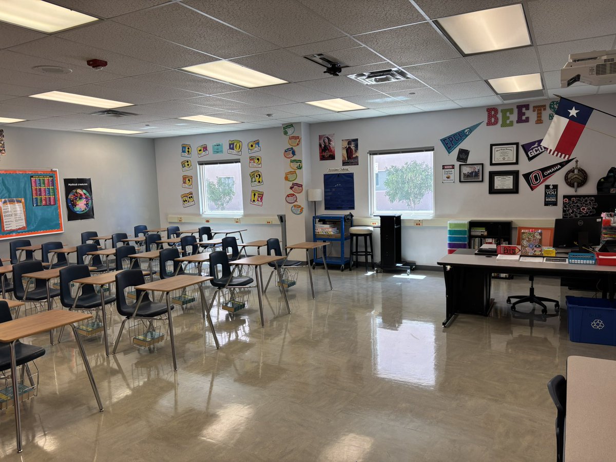 DBeets_PHHS's tweet image. Year 1️⃣2️⃣🍎 @APRIL_PHHS @PHills_HS