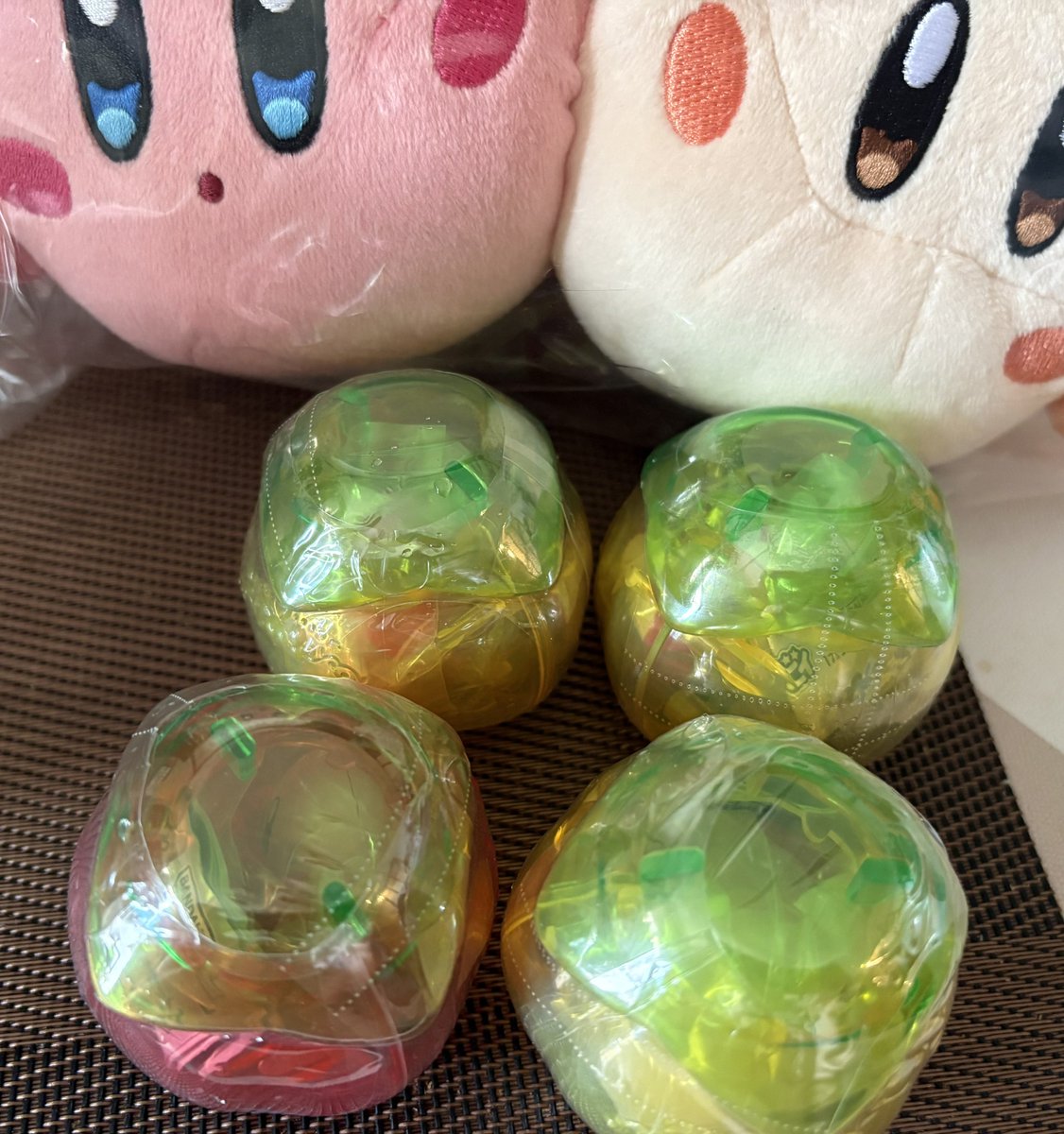 zank173's tweet photo. 【交換】 カプセルブーケ 星のカービィ　ガチャガチャ

譲）パラソル2 カービィ赤1

求）同種ワドルディ、または異種ワドルディ

郵送交換のみ

検索からでもお気軽にお声がけください！ https://t.co/9QUVbjCkJ5