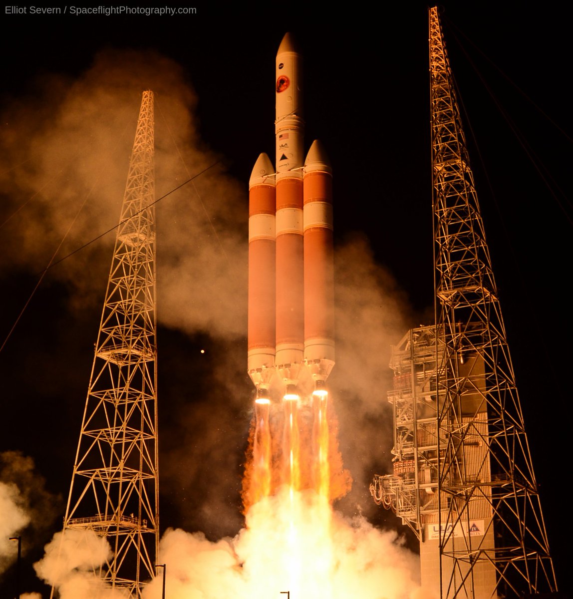 Astro_Cady's tweet photo. #OTD 8/12/2018: @NASA's @ParkerSolar launched on a @ulalaunch #DeltaIV Heavy. It travels through the #Sunβs atmosphere, closer to the surface than any spacecraft before it, facing brutal heat & radiation conditions to provide humanity with the closest-ever observations of a star https://t.co/VVocpUSlZ6