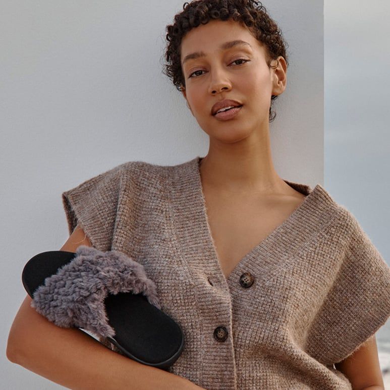 buggingdeals's tweet image. 👟 Vionic Pro: Slip-resistant, wipe-clean shoes built for long workdays 🏥✨ #WorkStyle #Vionic #ad
Style + support for pros (Ends 8/13)
➡️ mavely.app.link/e/IomEWcaOlVb