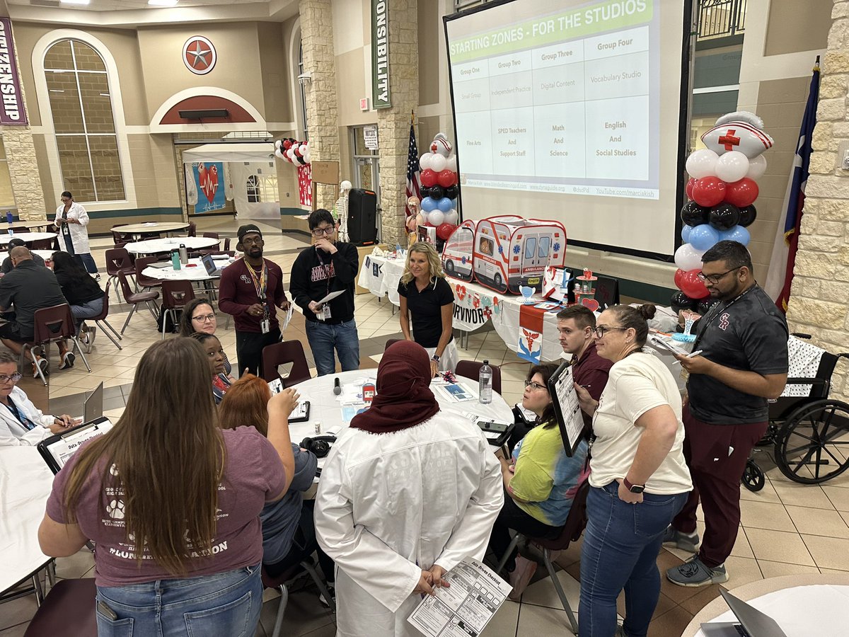 pinkpatterson's tweet image. Always a GReat day of learning when @dsdPD is in the house for our differentiated Blended Learning PD! One size does NOT fit all at the @WeAreGRHS Ranch! #WeAreGR #DataDrivenGrowth