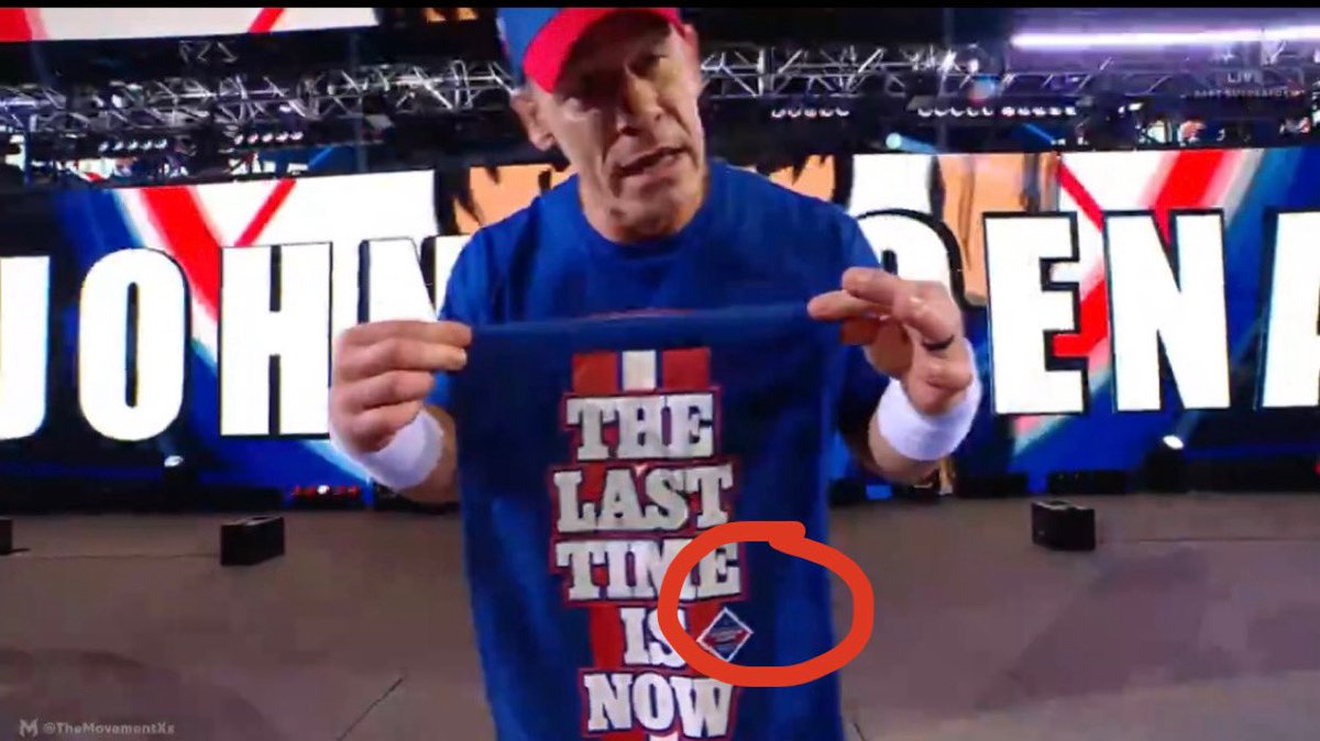 TopofCard's tweet image. If anyone noticed, there was a SummerSlam Patch on Cena's Towel. Which ever high end product that goes in is gonna be a MAJOR CHASE!!