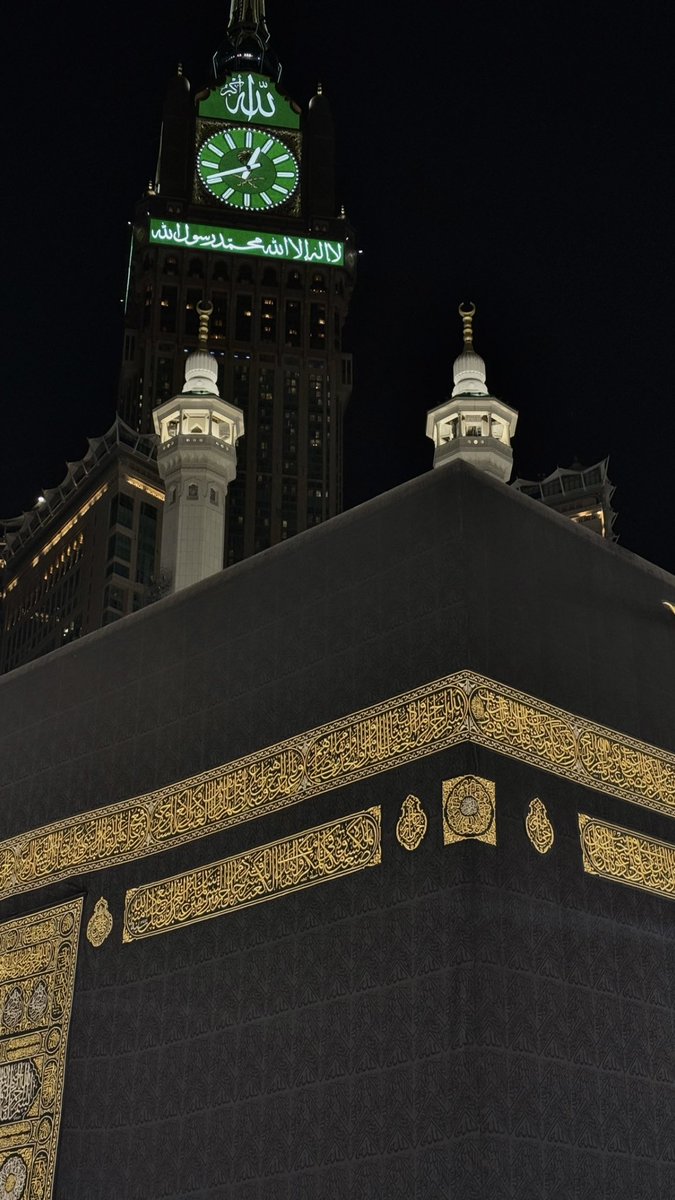 aisha3n's tweet photo. النظر إلى الكعبة يقـوّي الـبَـصَـر🕋💕 https://t.co/F8w71js8xb