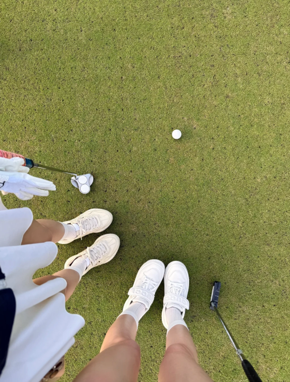 Nia5429's tweet photo. Golf like a girl? Don’t mind if I do — and crush it. 😌 https://t.co/plq51wohrK