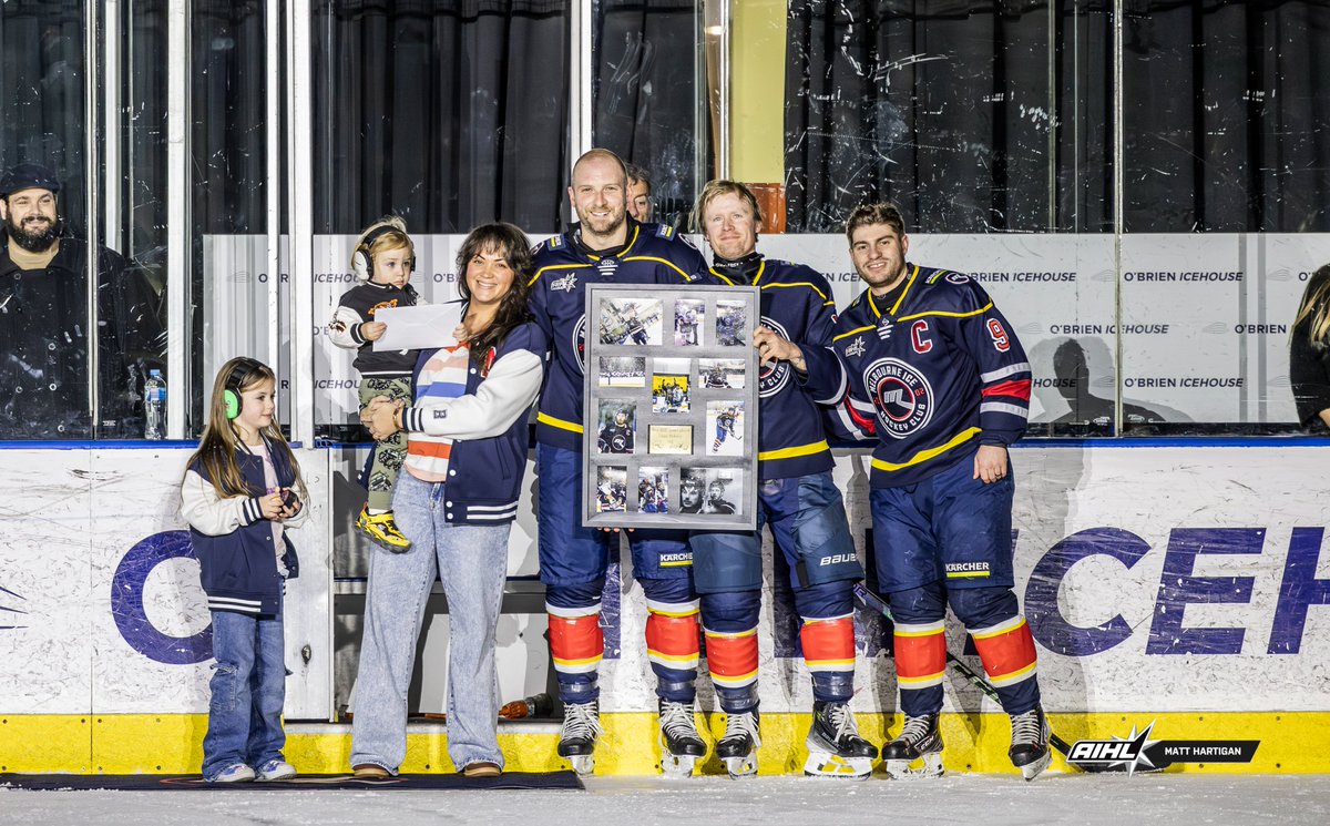 Lliam Webster breaks all-time AIHL games played record in rout of Lightning

Read: tinyurl.com/aux6drw6