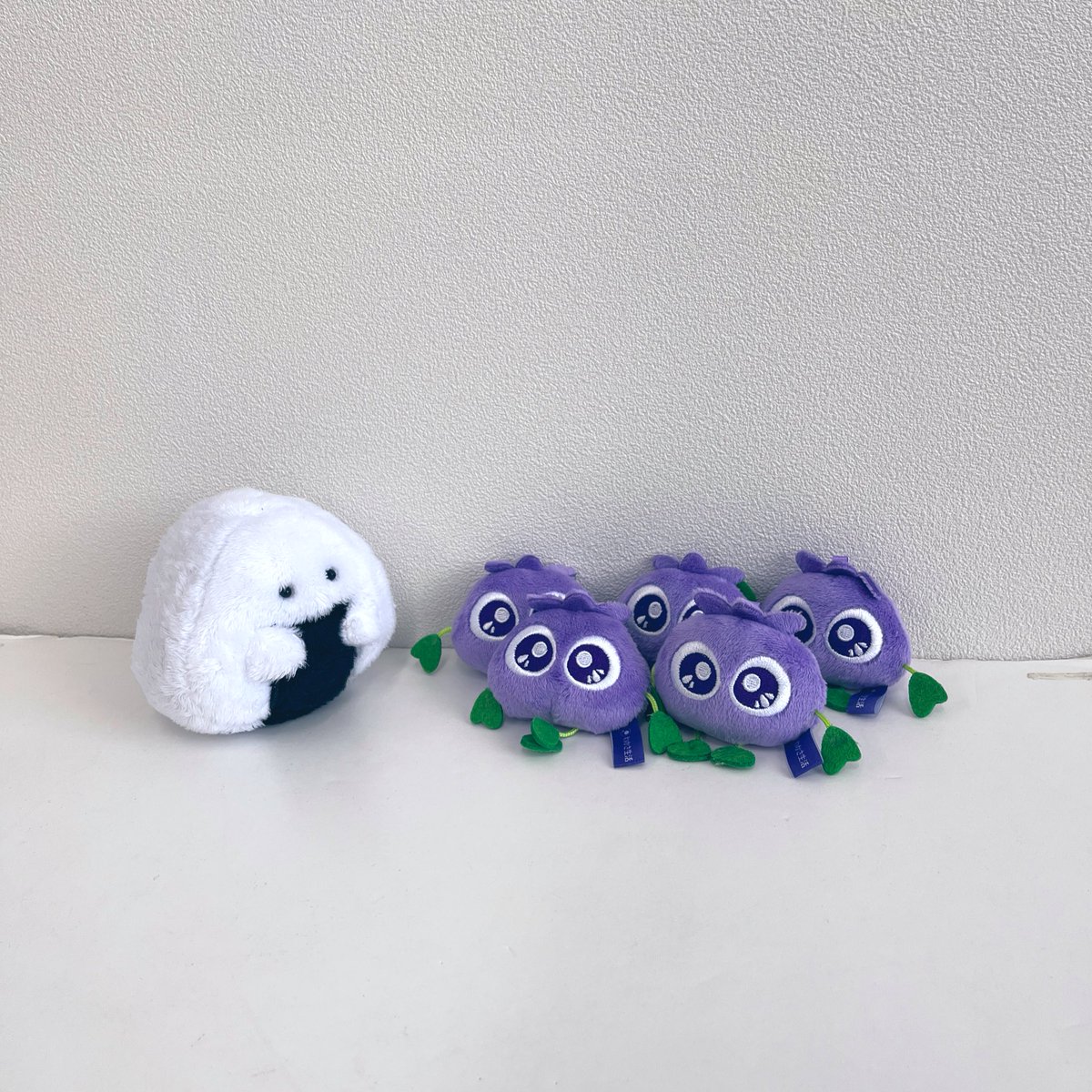 おにぎり様 コスパ54個 宇宙浮遊グリッター15個 ぎゅっとおにぎりさん［公式］逸品社 (@onigirisan_ippn) / X