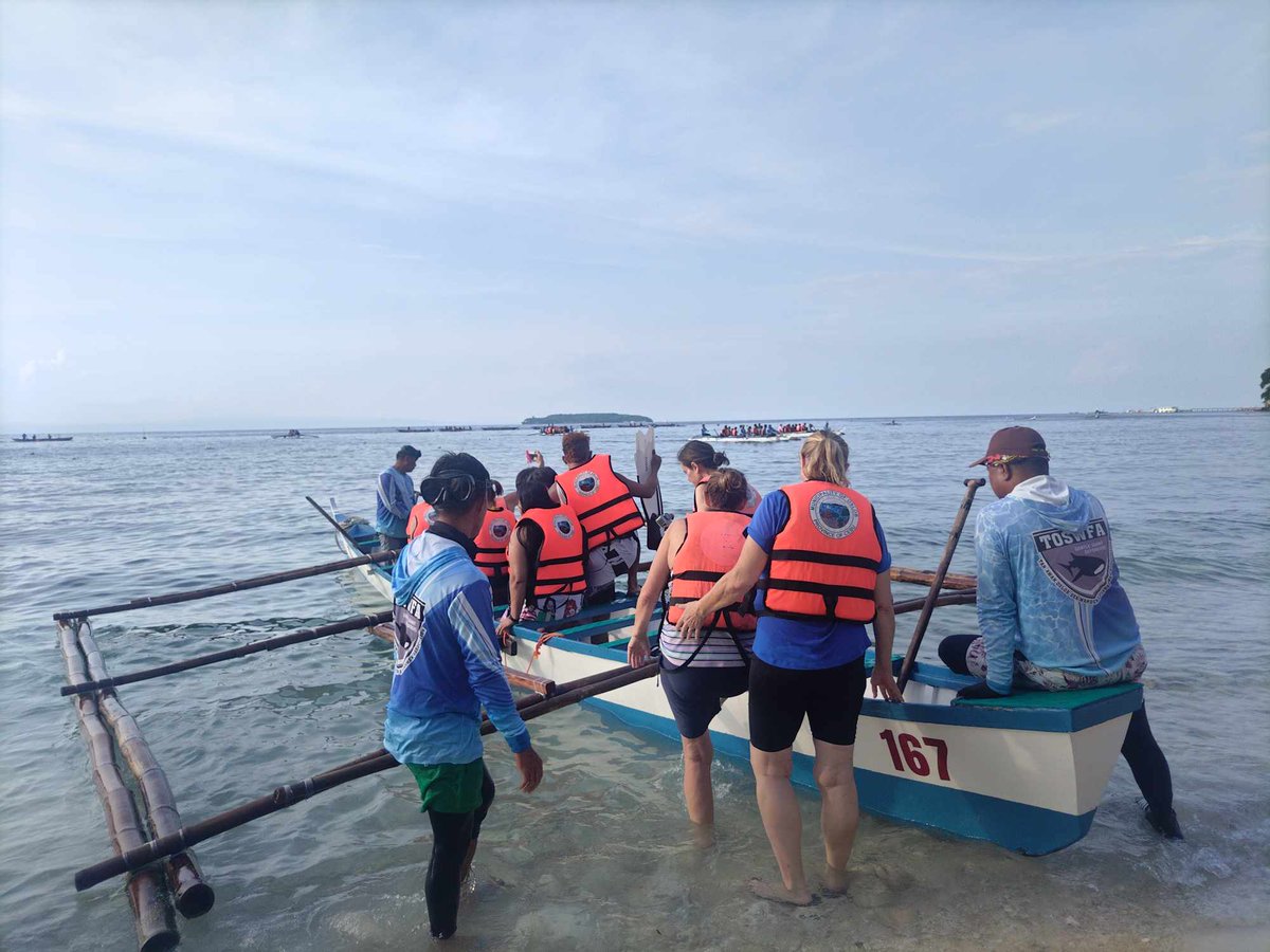 CebuTours's tweet photo. Good morning from the sea! 🌊☀️

Our guests are off on a peaceful journey over calm waters, ready to meet the ocean’s gentle giants — the whale sharks. What a way to start the day! 🐋 https://t.co/VOXUV5kZU9
