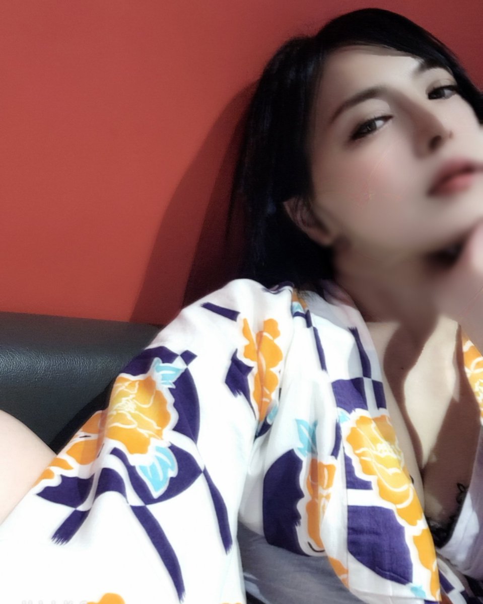 こんな暑い日はなりゆきに任せて一緒に溶けちゃいたい

プレジデントクラブ☎️→0338761140