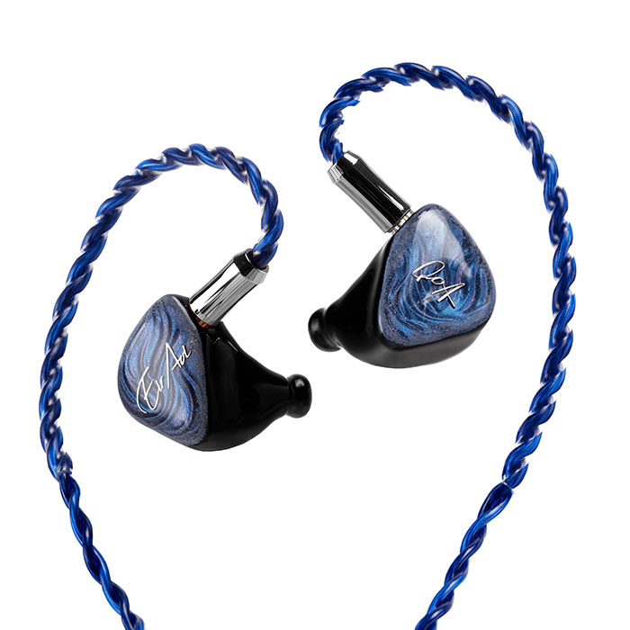 🎉8/11発売🎉

藍井エイルさんとのコラボIEM「QoA Misty Blue」

QoA Misty Blue e☆イヤホン オンラインストア価格 ¥33,816 (税込)

🩵藍色に輝く美しいデザイン
🩵カクテルをイメージした特別なサウンドチューニング
🩵4つのドライバーが織りなす繊細で力強いサウンド

e-earphone.jp/products/614953