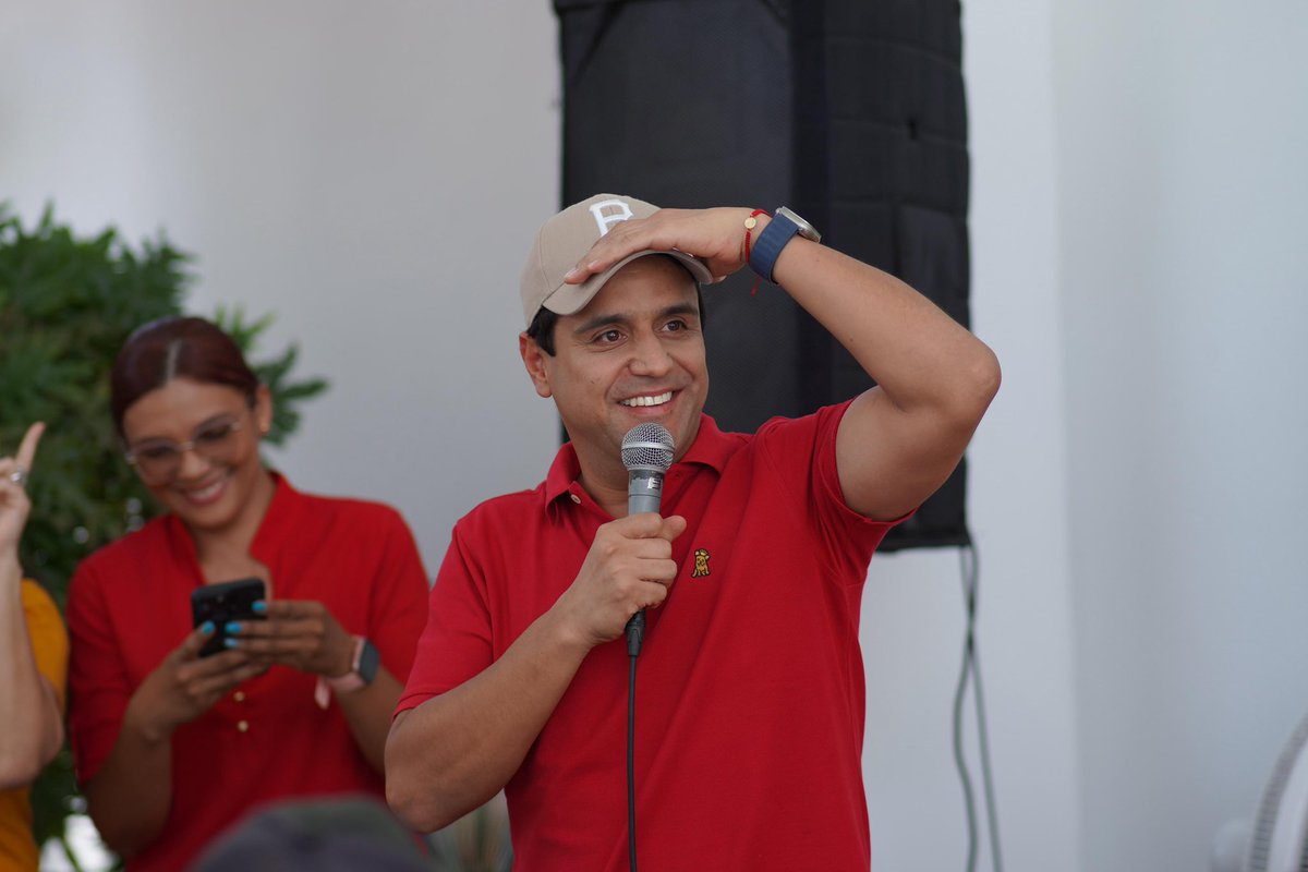 Después de tres años, como Partido Liberal, hemos demostrado que sí se pueden lograr los objetivos. Con proyectos, gestión y compromiso, seguimos trabajando por el futuro del Cesar, de Valledupar y de sus comunidades.

¡Aquí seguimos firmes!