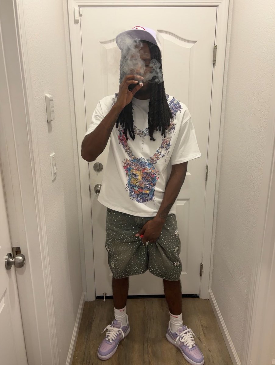 jusbuss 👣 tweet media