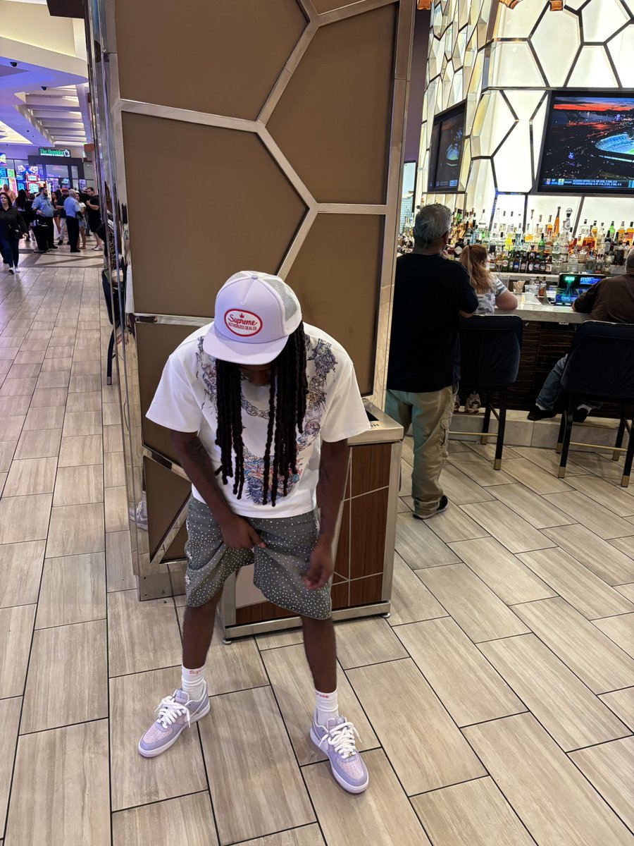 jusbuss 👣 tweet media