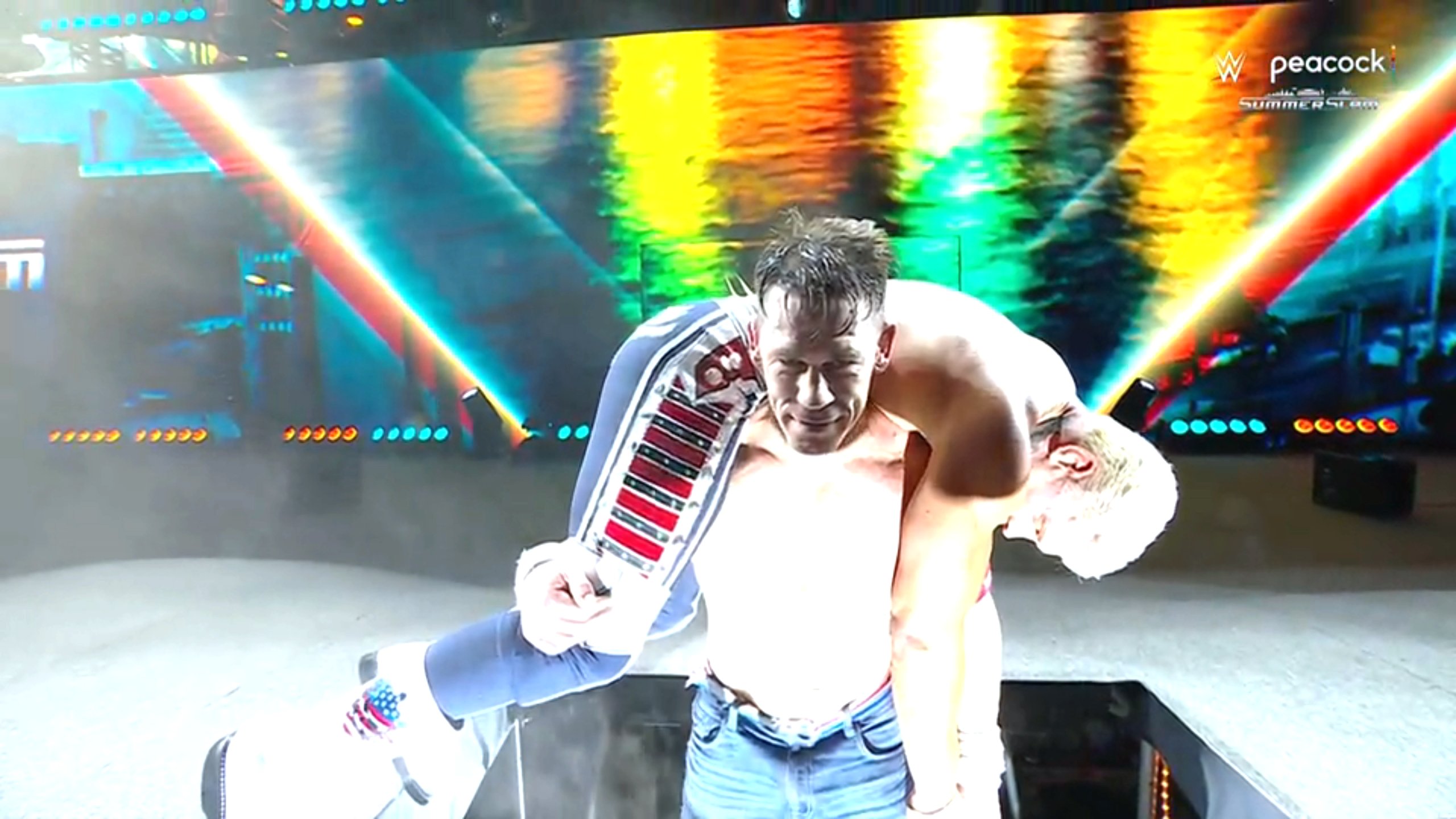 Imágenes de la pelea entre Cena y Rhodes | @WrestleClips