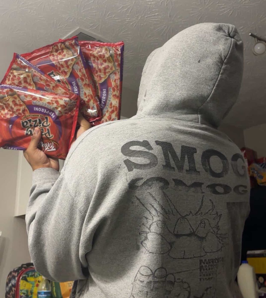 TyCutUp's tweet photo. flexing on all tombstone eaters 🍕
#pizza #tostitospizza https://t.co/rCFJWrR6PX