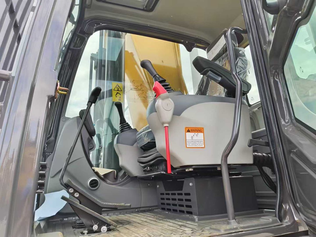 zoeYang96's tweet photo. Classic XCMG XE370CA in stock, Isuzu National II engine, Kawasaki pump valve motor
Contact us
https://t.co/CyZzKpIoNZ
zoe@sinomada.com

#XCMG #EXCAVATOR #DIGGER #38TON #xcmgexcavator https://t.co/cUX6KhFXCg