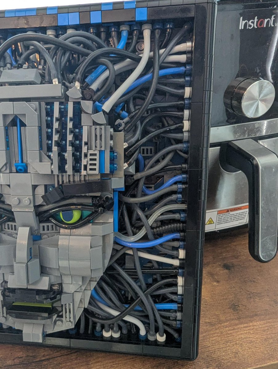 LEGOBrickBros's tweet image. SHODAN from System Shock!

MOC by realestateagent0 (r/lego)

#LEGO #SystemShock #SHODAN