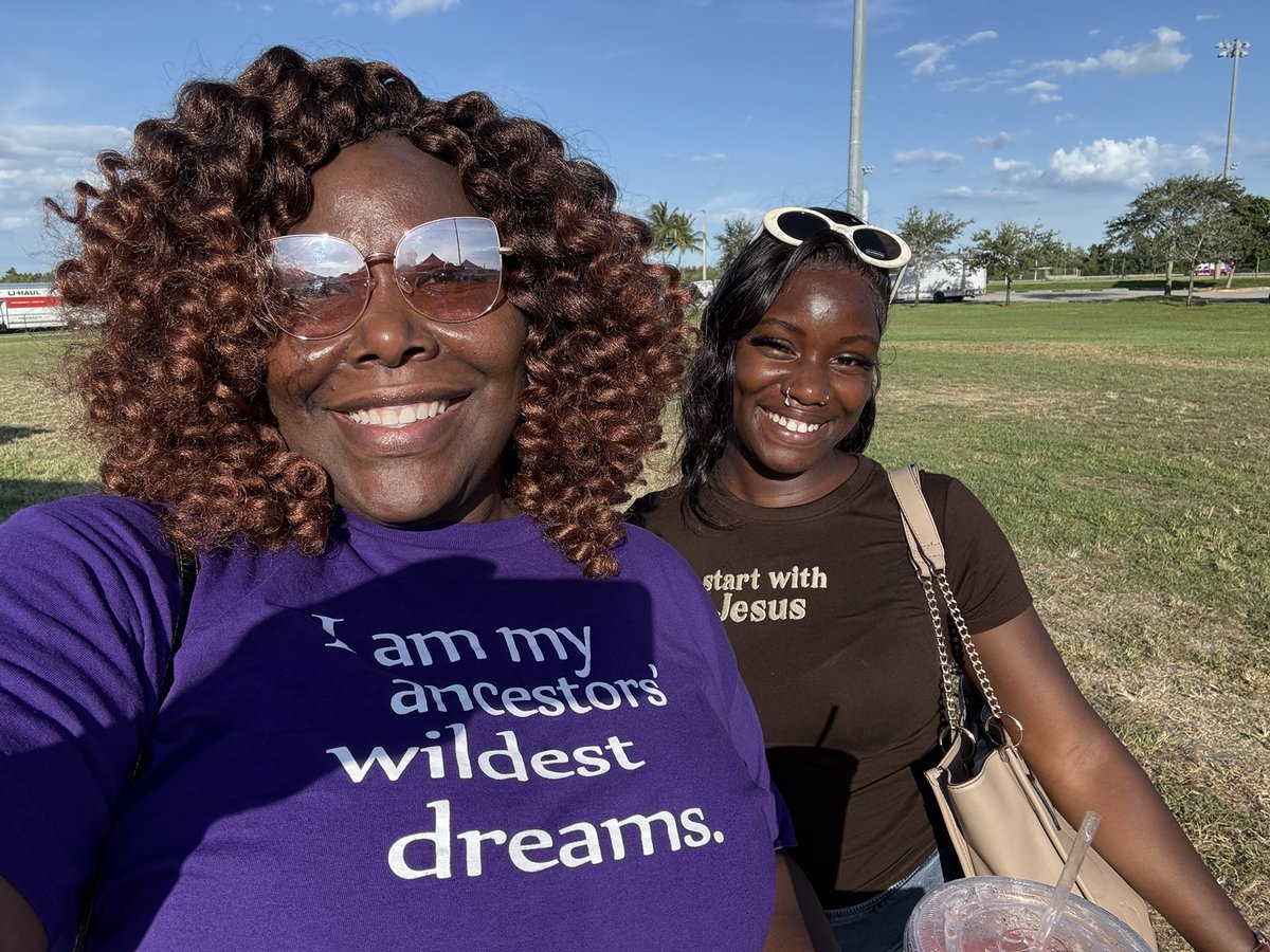 Ms. M. Haywood tweet media