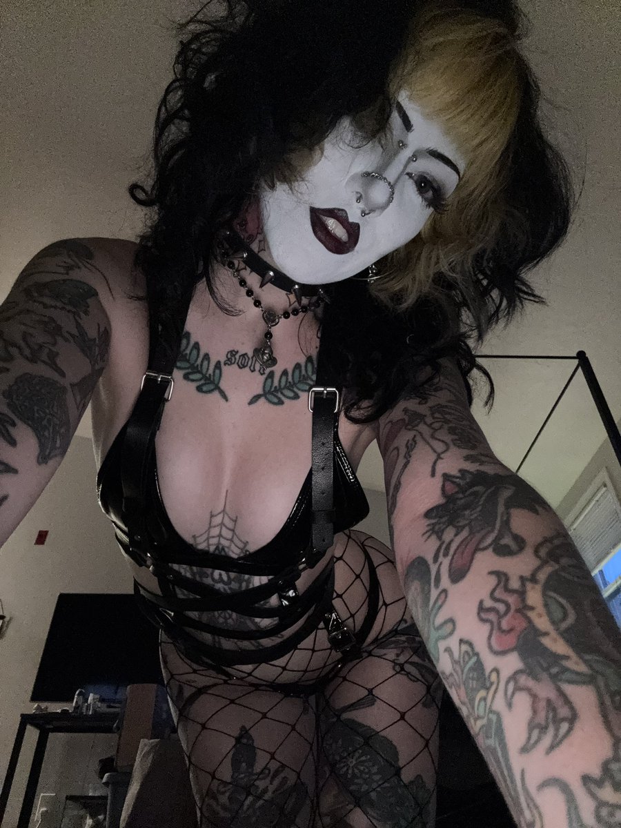 🖤🩶🤍