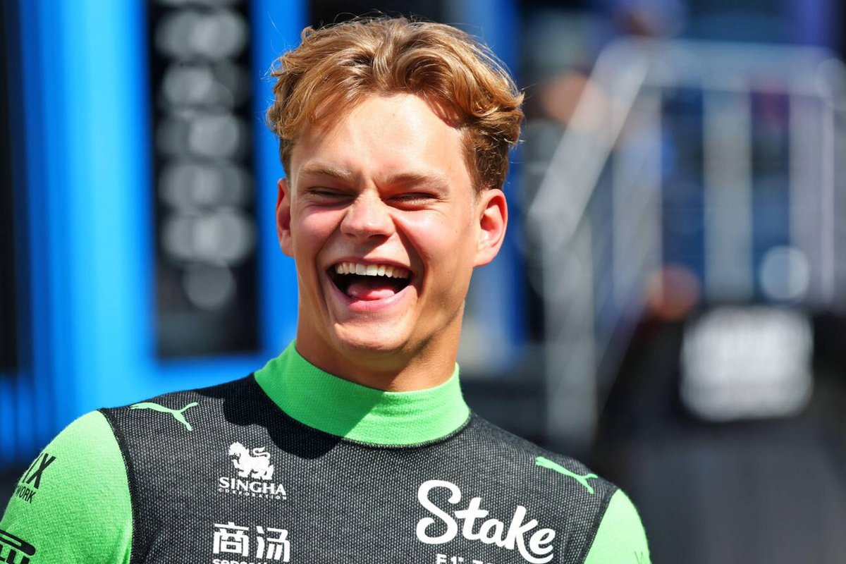 📸 | Reliving the Hungary weekend with a cheesing Paul in Sauber green 💚