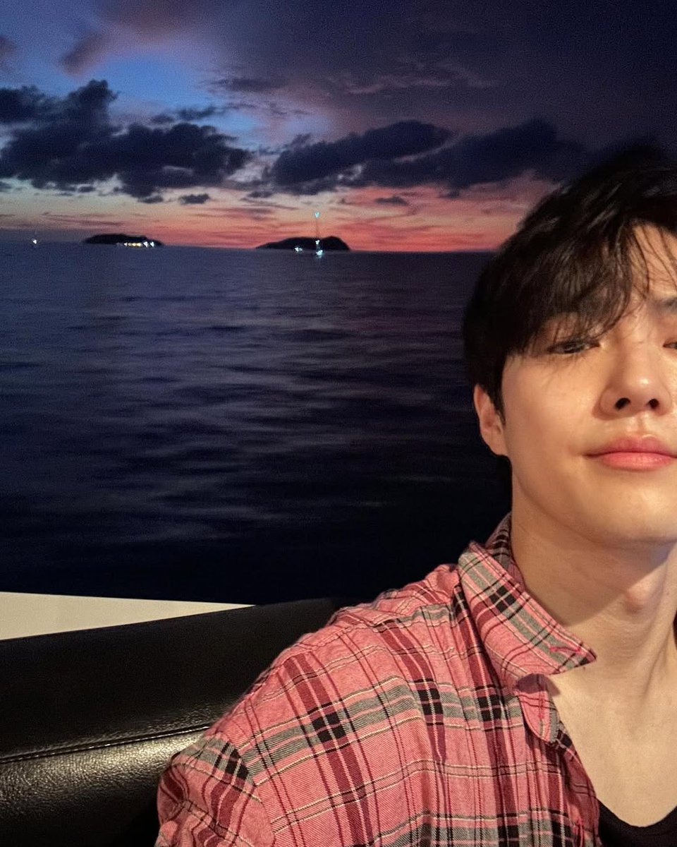 수호룩봇 tweet media