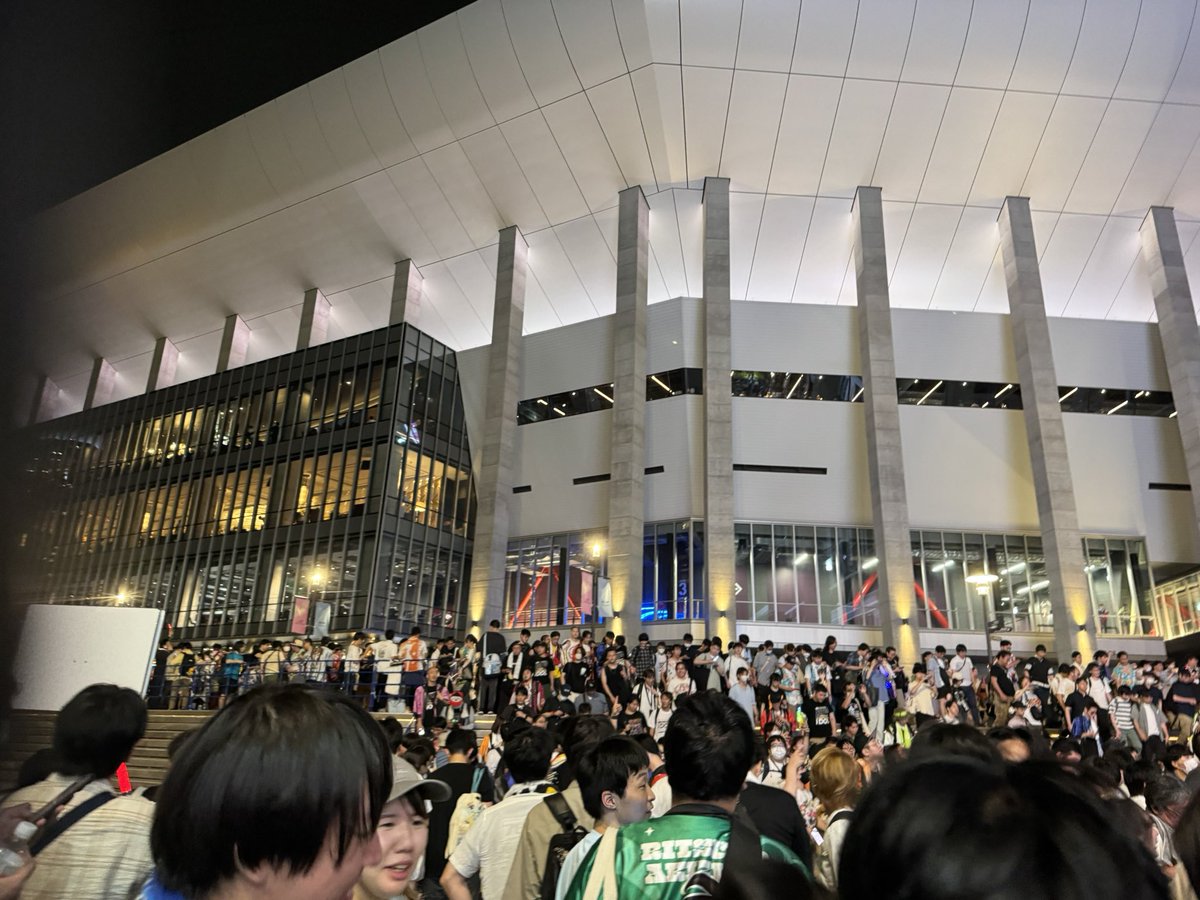 パタノールバター tweet media