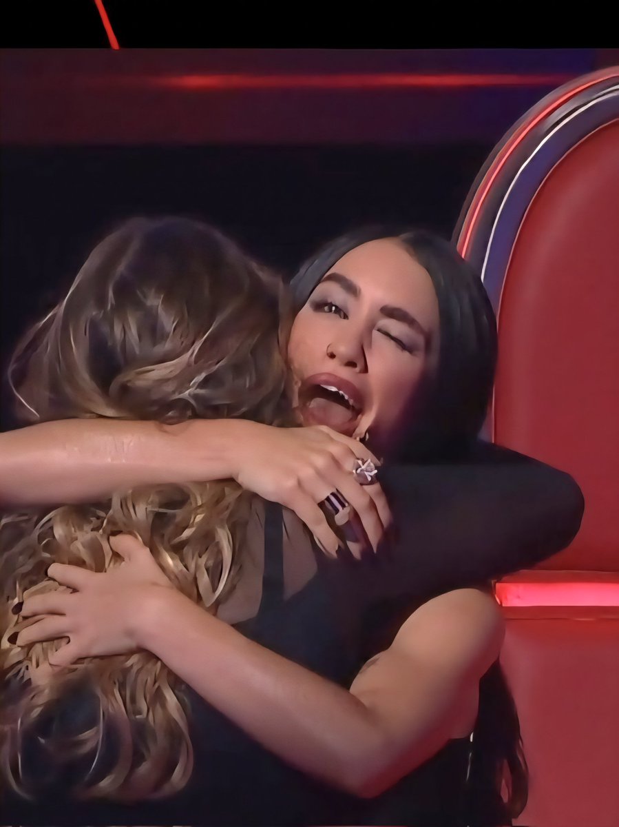 smileruy92's tweet image. Cuando Momi le pide perdón a Santi por el chiste... pero ya tiene otro peor preparado

#LaVozArgentina #ReactLaVoz