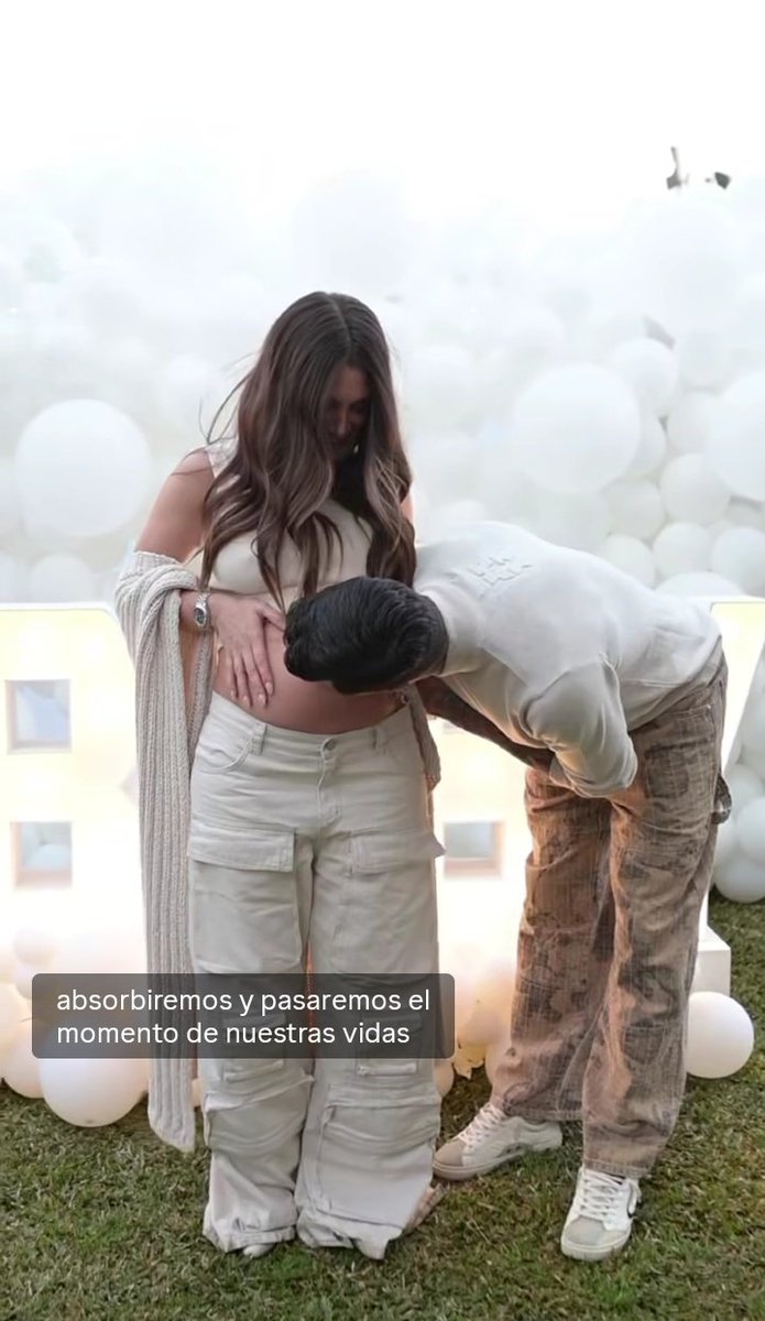 PaolaPaop22's tweet photo. Lo feliz que me puso esta noticia. Si alguien se merecía esta revancha de la vida era cami homs y esa emoción lo dice todo 💗🐣 https://t.co/aj5v3mE7Cy