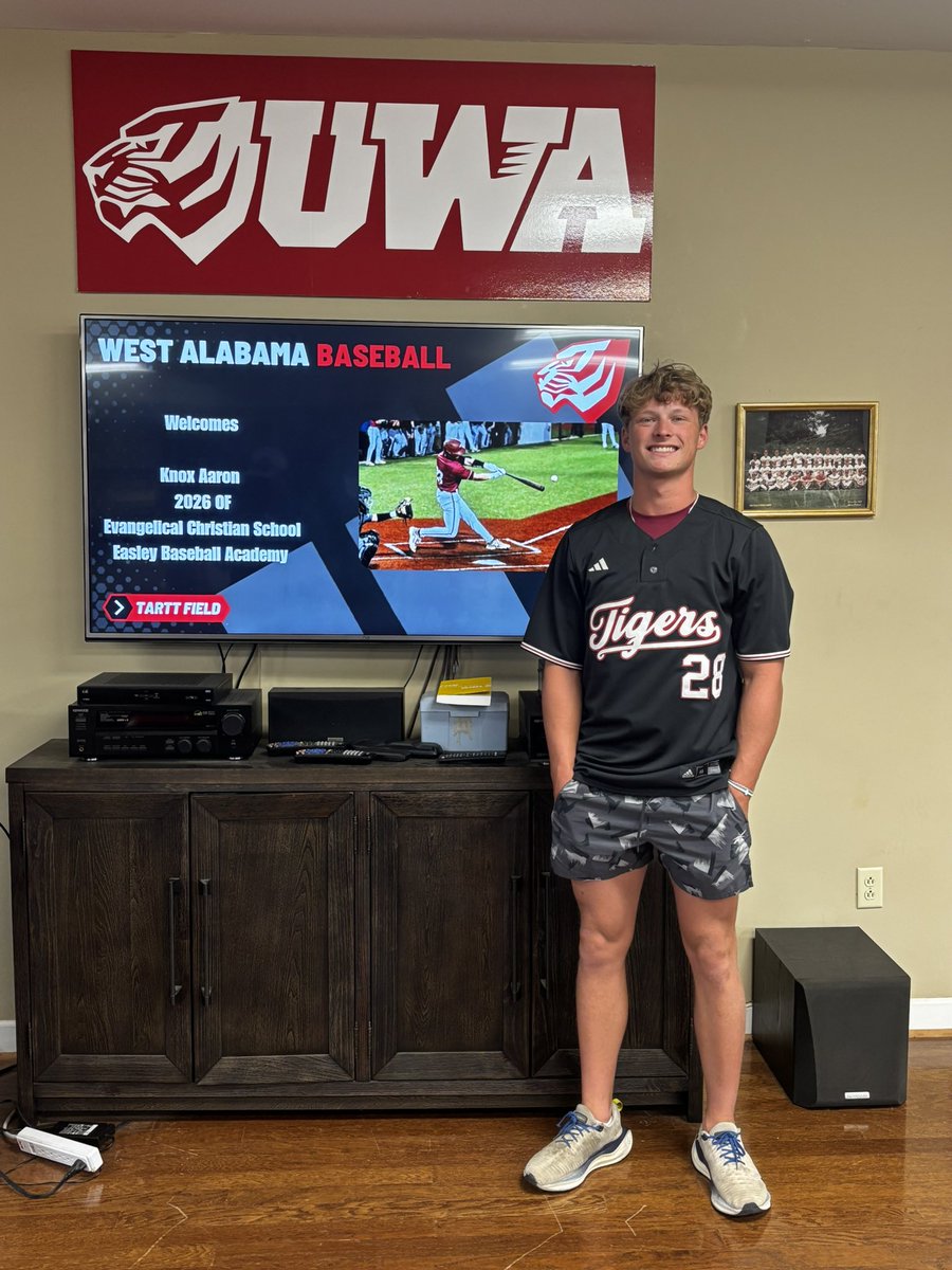 Had the best time on vacation with my family plus 2 perfect tag alongs! <a href="/knoxaaron_/">Knox Aaron</a> <a href="/Laaron_16/">Lawson Aaron</a> <a href="/BAplus2/">Aimee aaron</a> Also got to experience an amazing college visit on the way home.