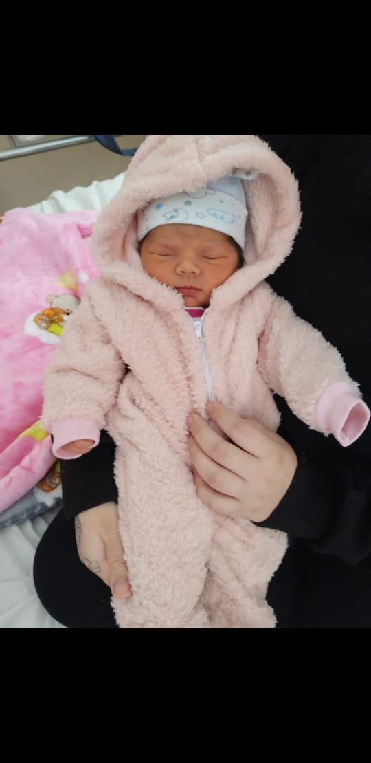 pipiii1___'s tweet photo. mi bebita hermosa,te amo mucho princesa mia🐣😍❤️‍🩹 https://t.co/WqjnOIzqSx