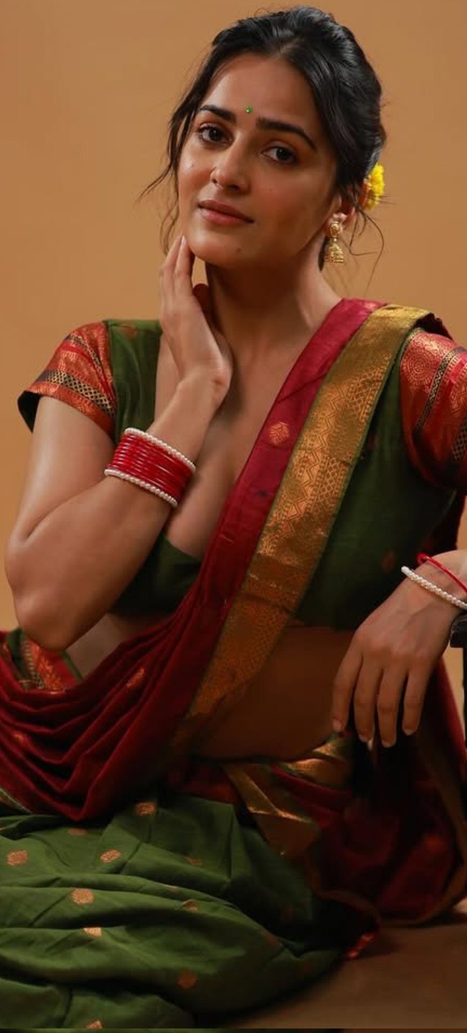 GxeWQaSXwAAPLTp?format=jpg&name=large