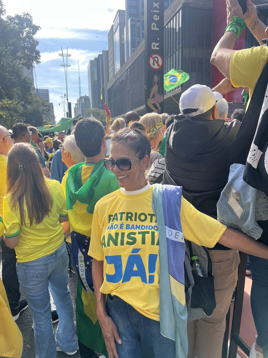 Ditadura Militar // 'ditadura comunista'