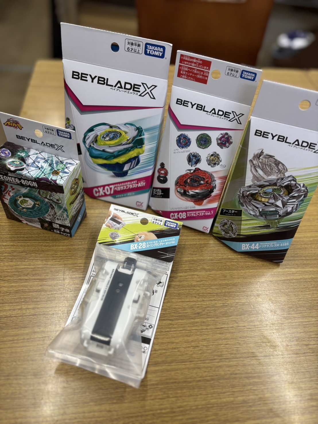 ト*中様 ベイブレードx　24点　まとめ売り 値下げ中 ベイブレードX まとめ売り レアベイあり - メルカリ