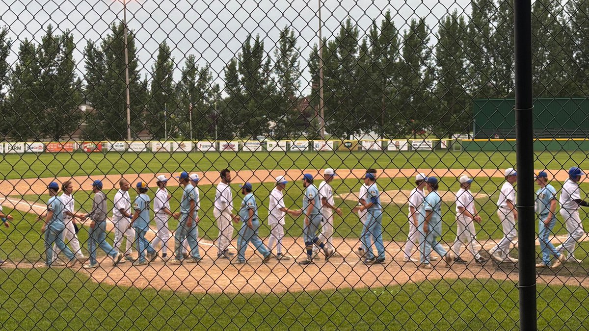 Funny story—headed to <a href="/DLLigers/">The Detroit Lakes Ligers</a> for playoffs: <a href="/snurdbirds/">Midway Snurdbirds</a> vs <a href="/RoseauRoyals/">Roseau Royals</a>. Rain hits, so we chase down a dry field in Ada, grab supper with my sister, and the Ada crew scrambles to prep a great tourney site. 😅....the Birds lose 😿11-1. Oof. The drama the  💔 Supper was good!