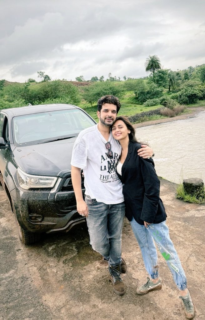 Tejasswi Prakash and Karan Kundrra continue to give us couple goals 🔥 From screen to real life, their chemistry is unmatched! 💫 #TejRan #KaranKundrra #TejasswiPrakash #TejRanFam