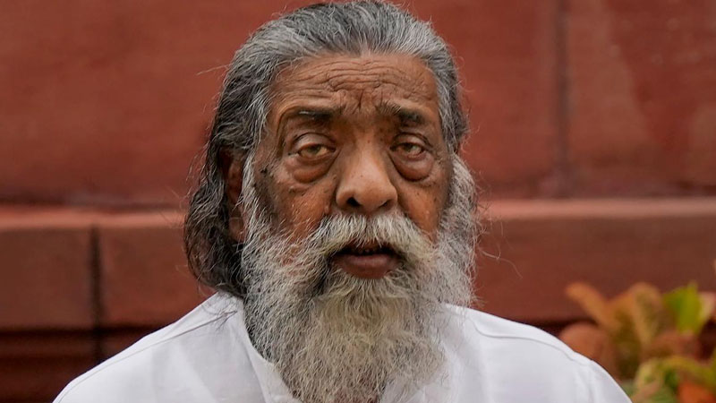 DivyaHimachal's tweet image. Shibu Soren: नहीं रहे झारखंड के पूर्व मुख्यमंत्री शिबू सोरेन, 81 वर्ष की उम्र में ली अंतिम सांस
#shibusoren #RIP #passaway #hemantsoren #jharkhandCM #DivyaHimachal
divyahimachal.com/2025/08/shibu-…