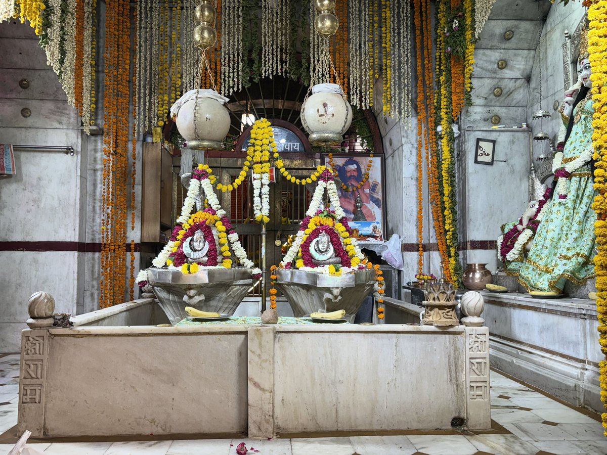 nikitagehlot18's tweet image. भगवान शिव के पवित्र सावन मास के चौथे व अंतिम सोमवार की सभी सनातन धर्म के अनुयायी को हार्दिक शुभकामनाए 🔱 
जय भोलेनाथ 🔱
#harharmahadevॐ卐