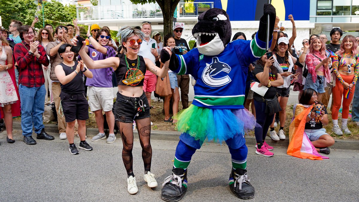 Canucks's tweet photo. Happy Pride, Vancouver! 🏳️‍🌈🏳️‍⚧️ https://t.co/dfXeaVnQbp