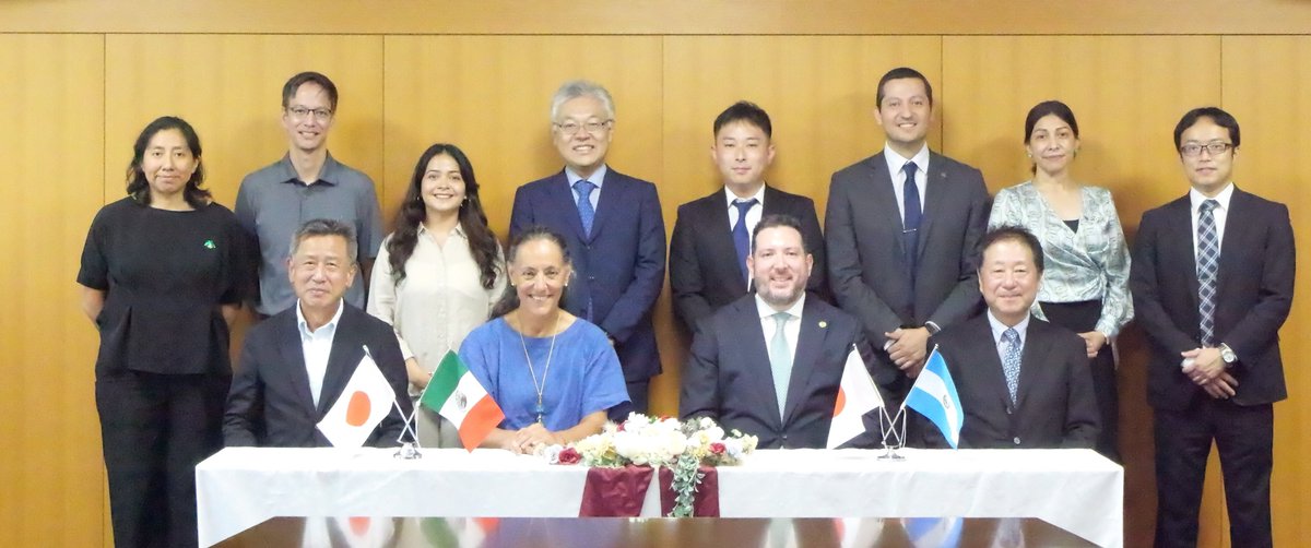 dpritwit's tweet photo. メキシコ駐日大使およびエルサルバドル駐日大使が宇治キャンパスで開催した国際シンポジウムに出席しました
https://t.co/bQ6wCpo1RD
#京大防災研 #DPRI #SATREPS #iLETs https://t.co/qf24dVkDUr