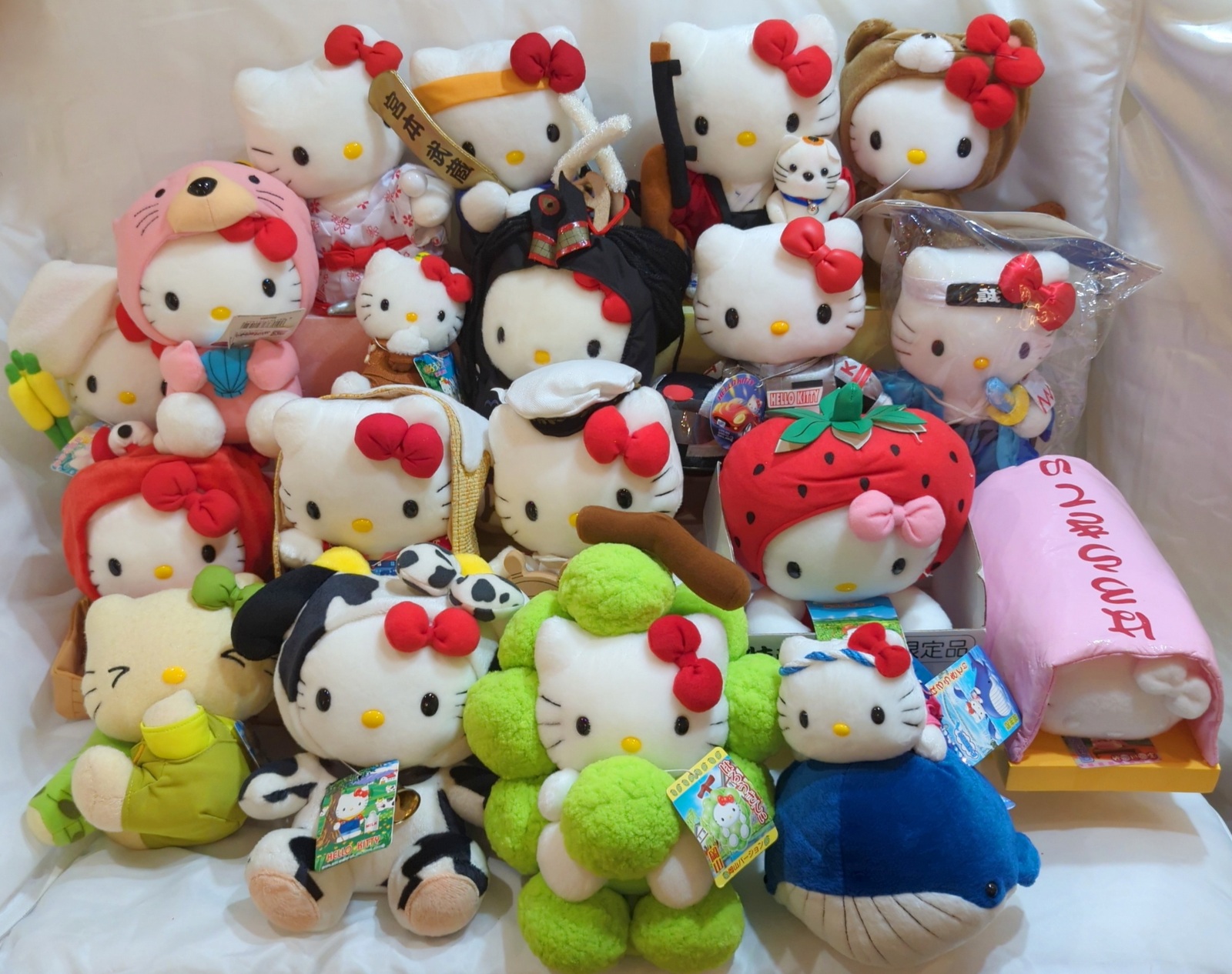 くりマン【激レア】ご当地キティ　幼稚園 お盆最終セール‼️】ご当地キティ 浅草 - メルカリ