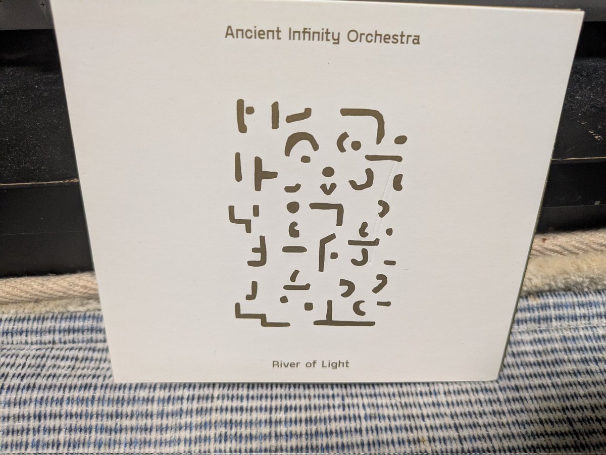 River of Light/Ancient Infinity Orchestra 
こういうのが spiritual ✨️大所帯も⭐️♫