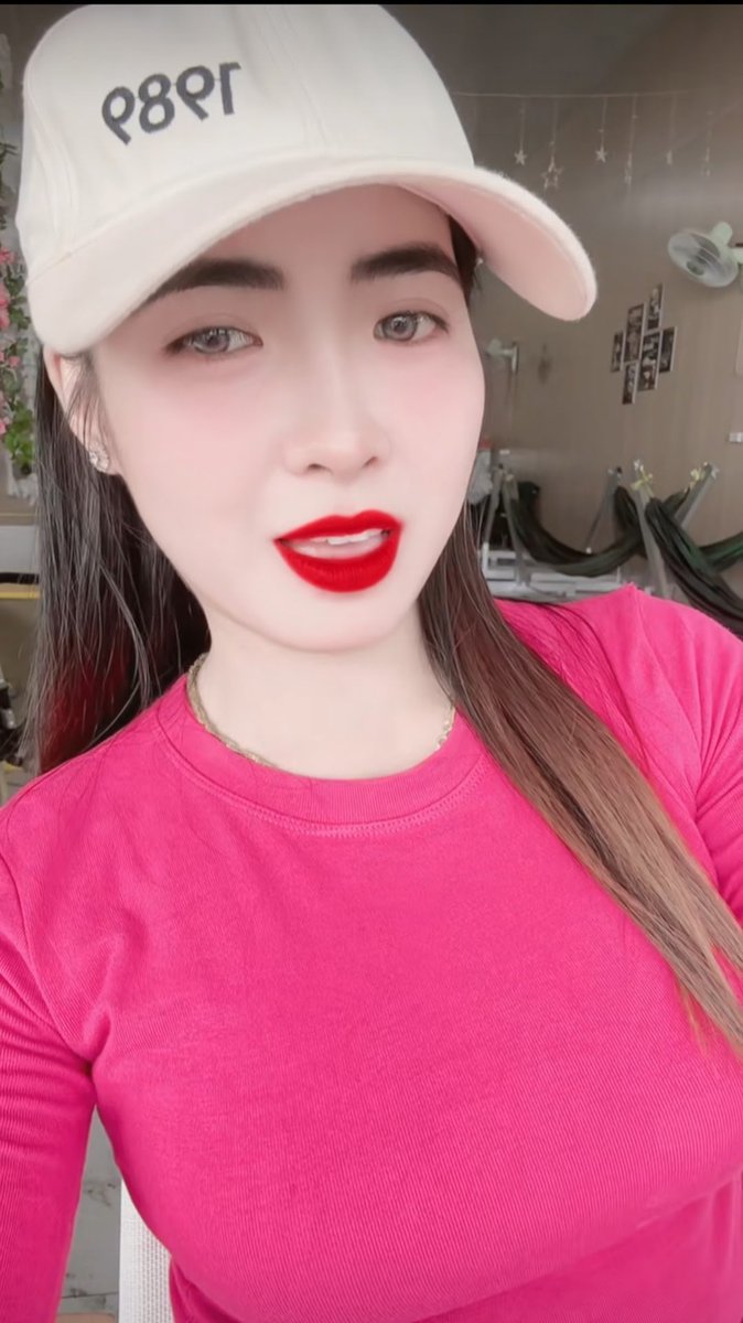 le_tham26362's tweet photo. Chát kịch bản lâu dài với bé đi https://t.co/BYNqPwoUCQ