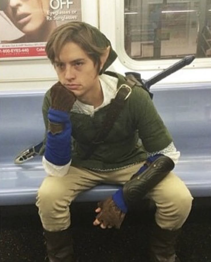 madebyCS's tweet image. feliz cumple ❤️‍🩹🥺