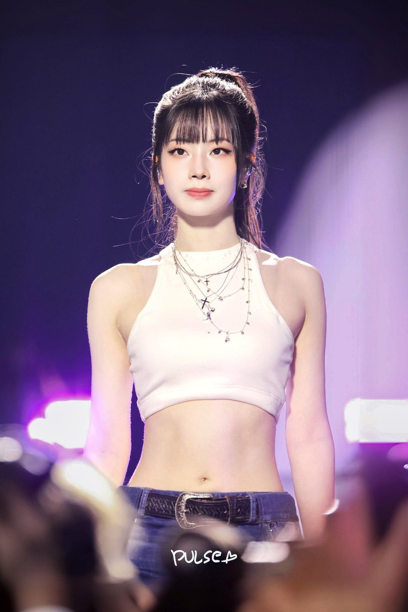 ピョンピョン 250802 ダヒョンちゃんの夏が始まっててやばい。前髪ありポニテはもう