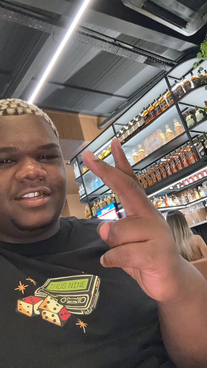 tremda250's tweet photo. Muito obrigado meu Deus por mais um ano de vida só tenho que agradecer parabéns pra mim 🙏🏾🫶🏽♥️🥳💪🏽 https://t.co/Hvm4uOdliY