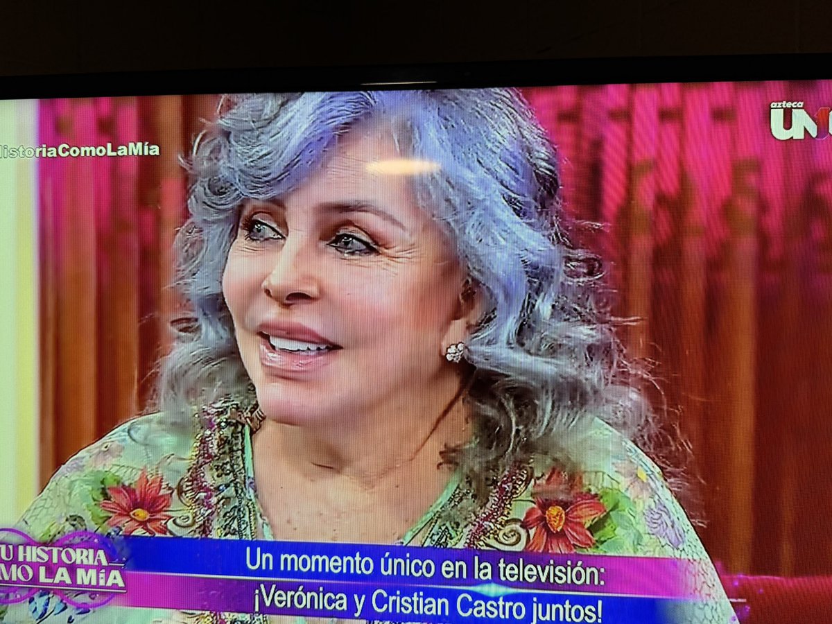 raulgtzoficial's tweet photo. 🫶🏻Hermosa, ✨bella y con un ángel único la Señora Verónica Castro! Cuánta falta hace en la televisión! #TuHistoriaComoLaMia https://t.co/ELA2Cah6oL