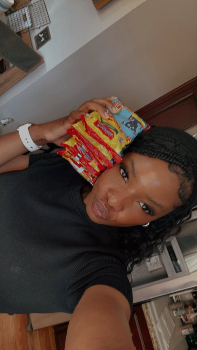 ChiefOnyinye's tweet photo. Instant Happiness #indomie https://t.co/m163JTkKxT