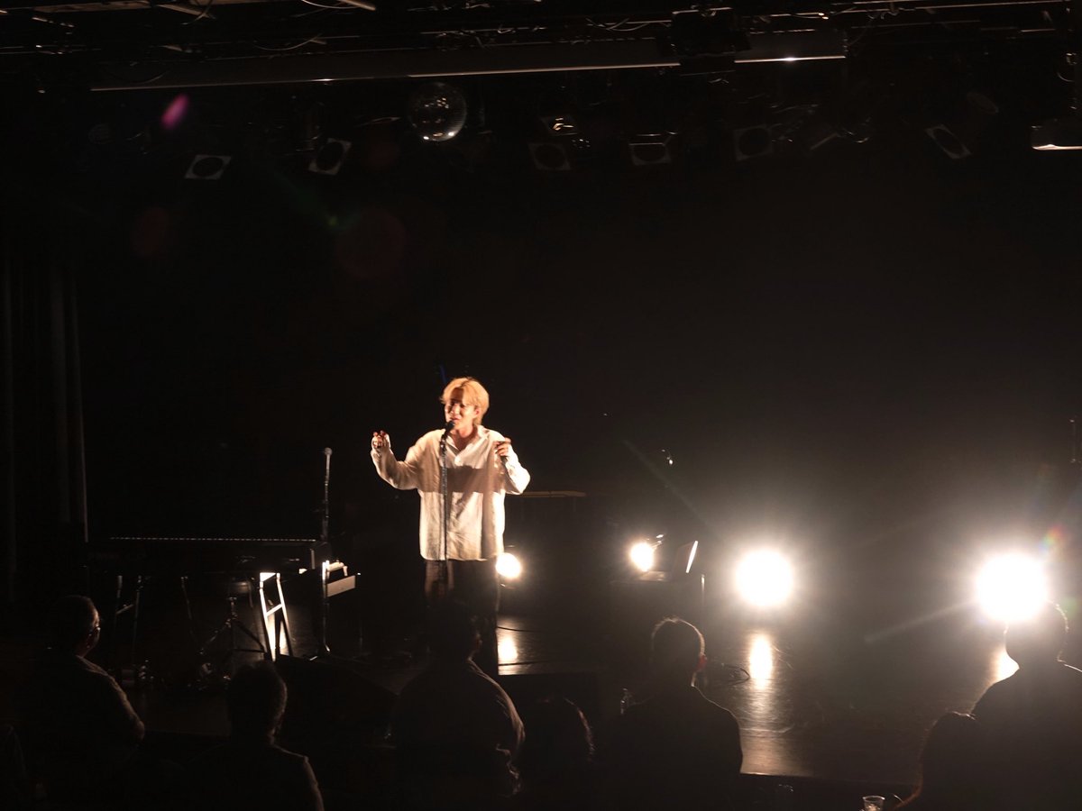 tty_ichinose's tweet image. 昨日はお越しいただきまして、ありがとうございました！！

個人的に初の試みがあったり、他ジャンルの音楽に触れたりと、僕としてすごくいい経験になったライブでした！

そして写真でも分かるかな？
照明がめっちゃ綺麗でした。。

#ライブ #横浜ミントホール